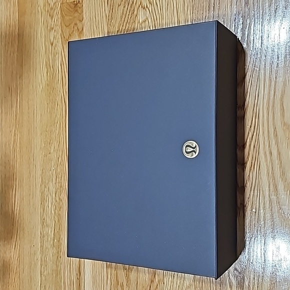 NEW Lululemon Special Edition Magnetic Box - Rare Find! - Picture 3 of 4
